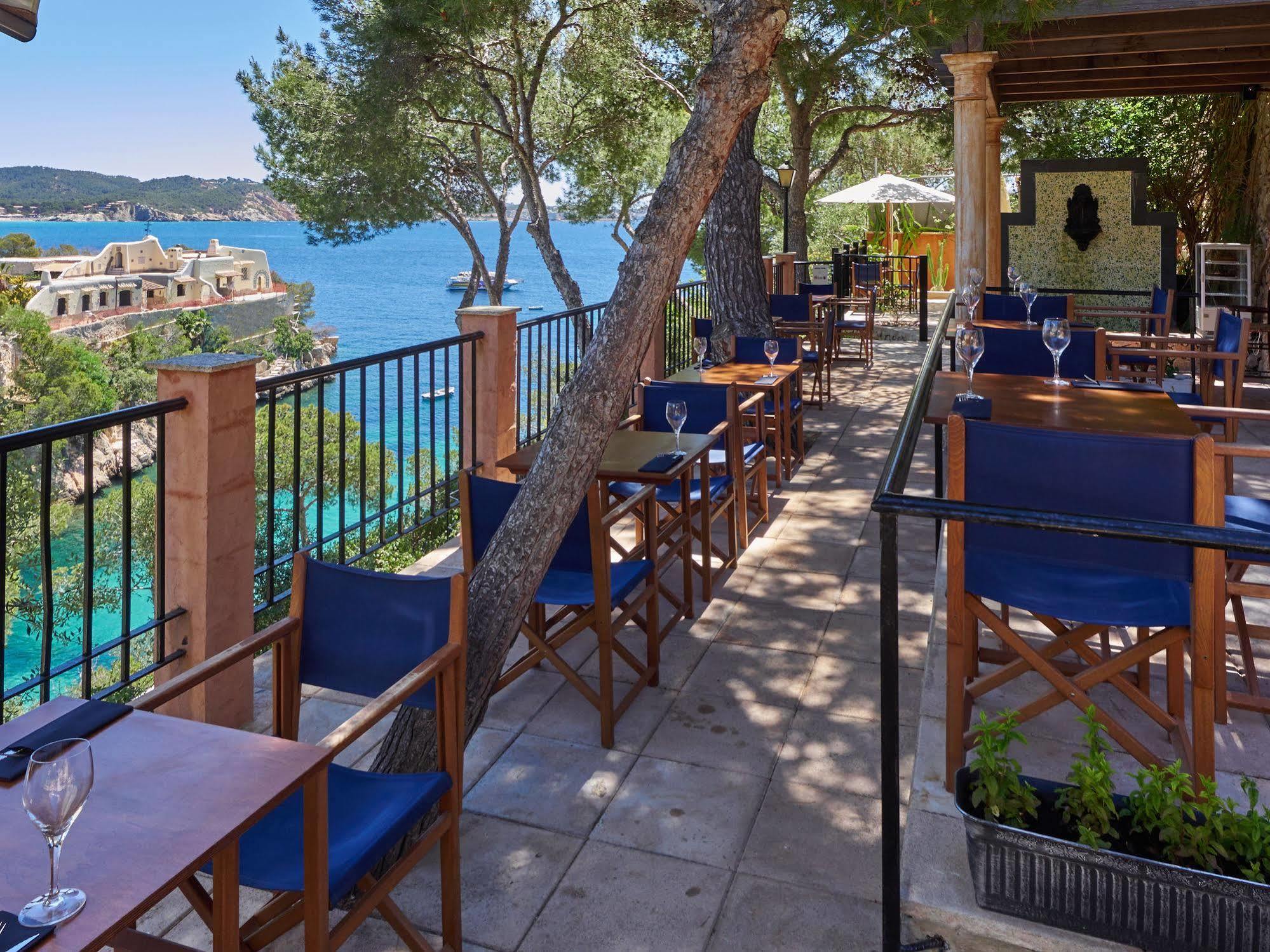 Hotel Petit Cala Fornells Peguera Exterior photo